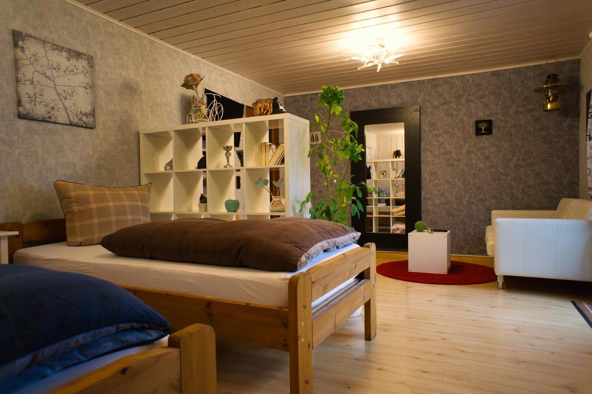 Gemuetliche Wohnung Mit Neckarblick إبرباخ المظهر الخارجي الصورة
